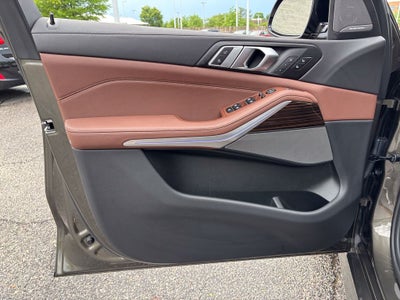 2025 BMW X5 M60i