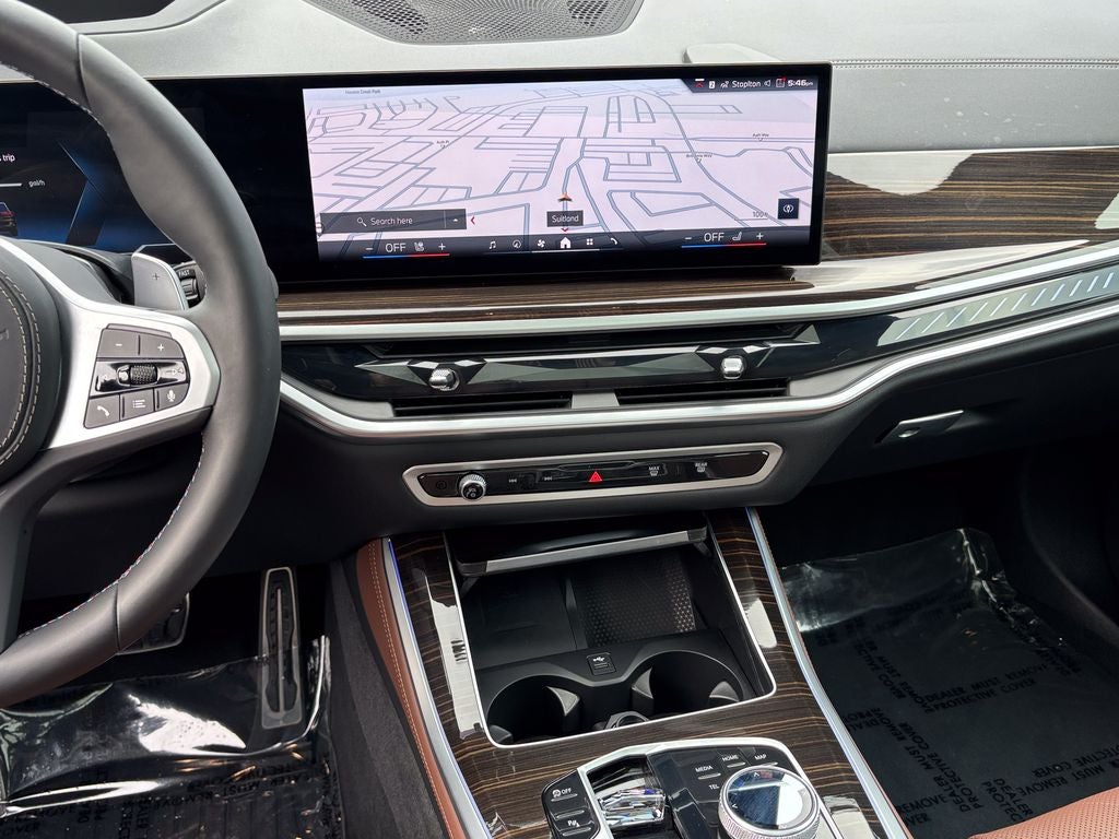 2025 BMW X5 M60i