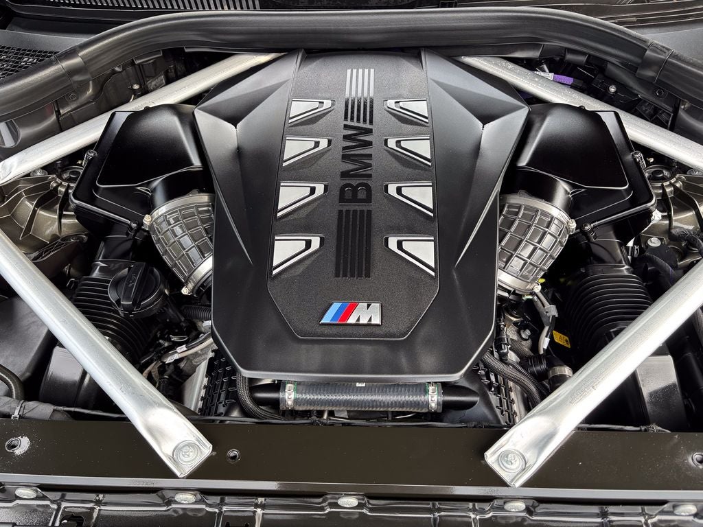 2025 BMW X5 M60i