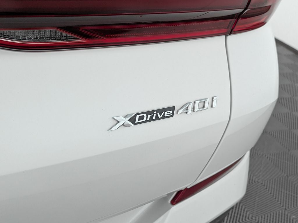2024 BMW X6 xDrive40i