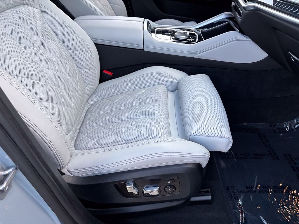 2024 BMW X6 xDrive40i