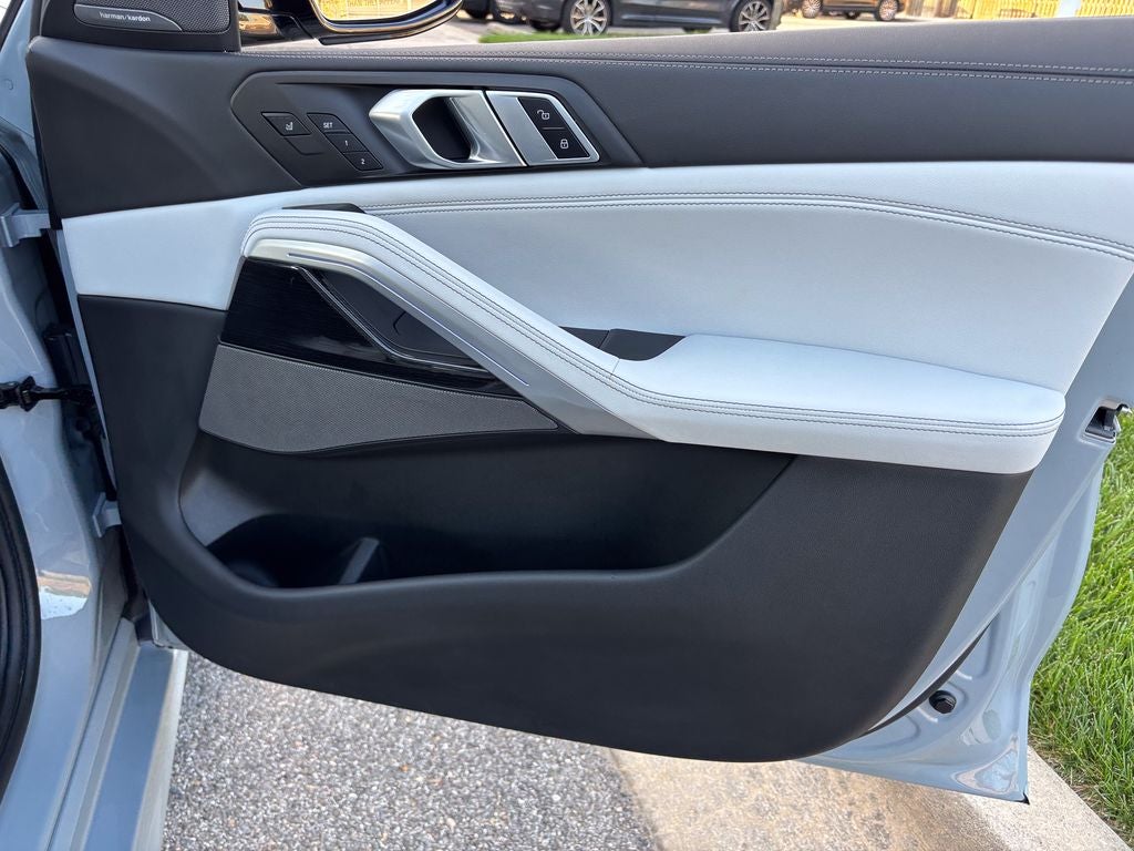 2024 BMW X6 xDrive40i