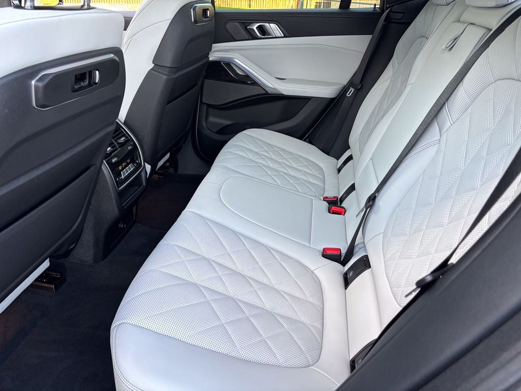 2024 BMW X6 xDrive40i