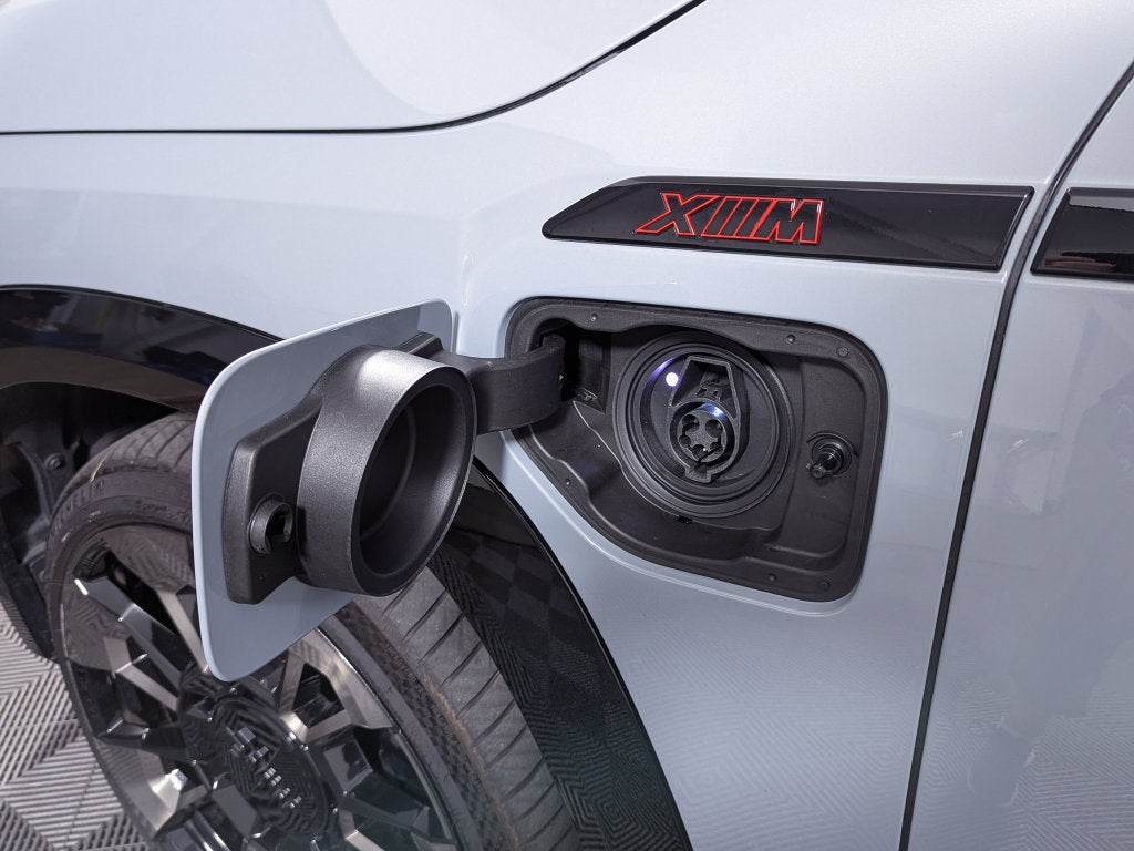 2024 BMW XM Label