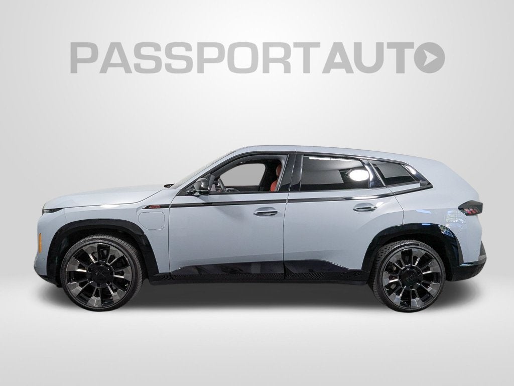 2024 BMW XM Label