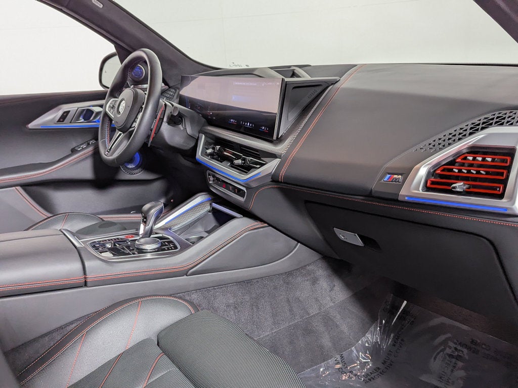 2024 BMW XM Label
