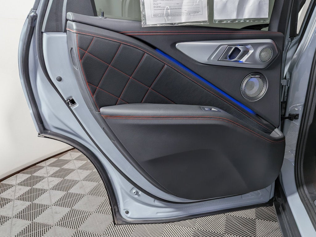2024 BMW XM Label