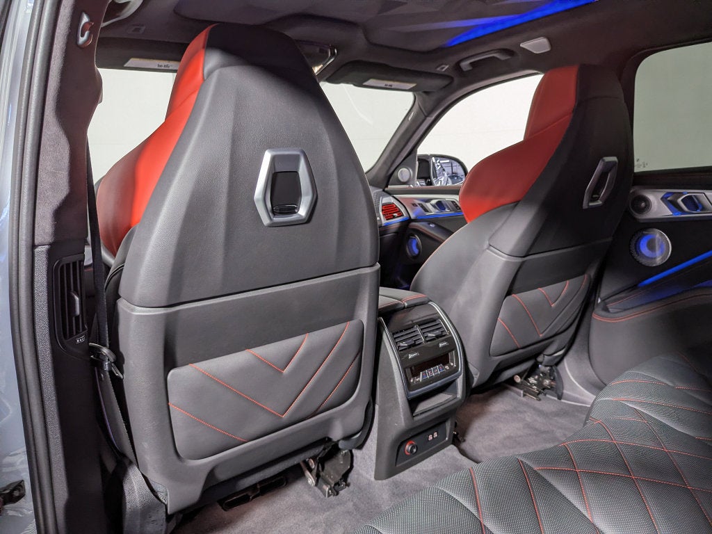 2024 BMW XM Label