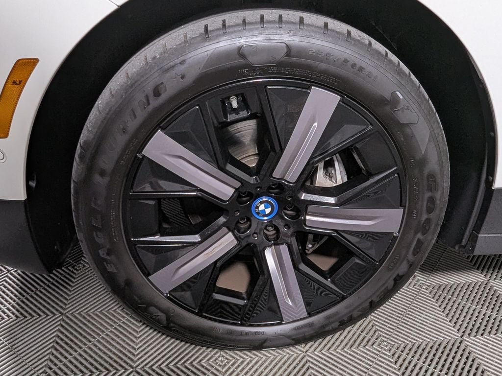 2024 BMW iX xDrive50