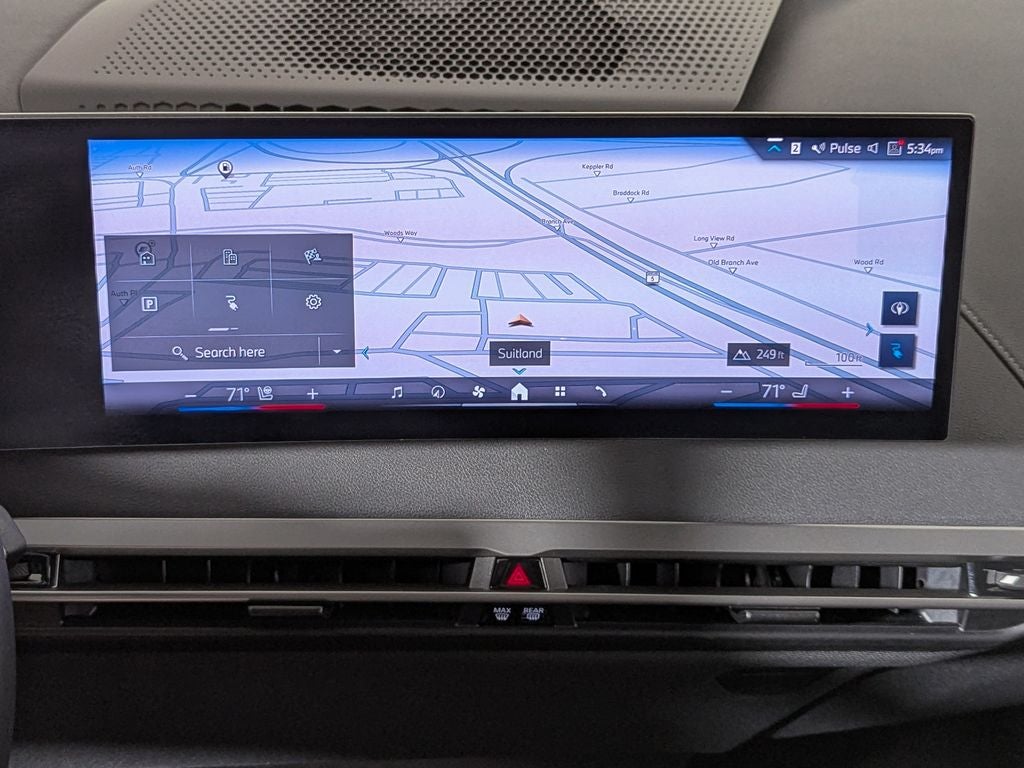 2025 BMW iX xDrive50
