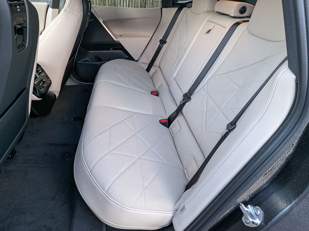 2026 BMW iX xDrive60