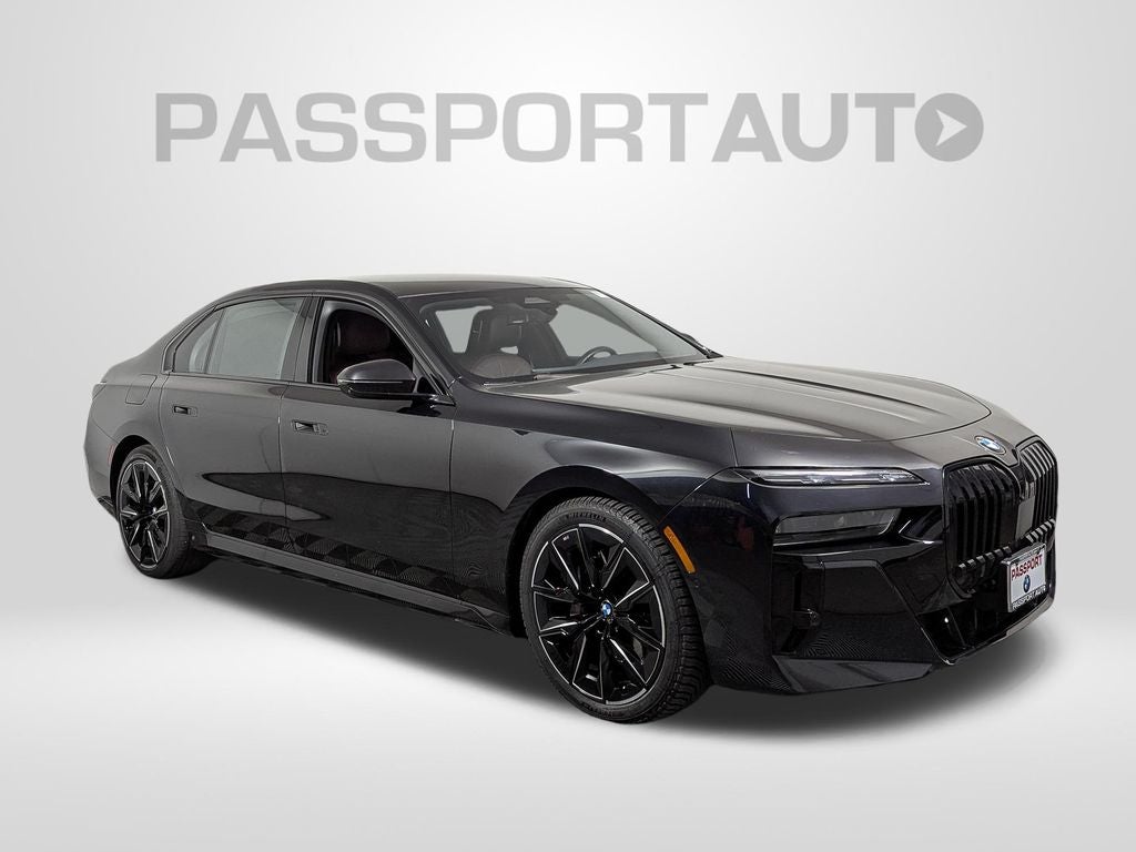 2023 BMW 7 Series 740i