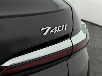 2023 BMW 7 Series 740i