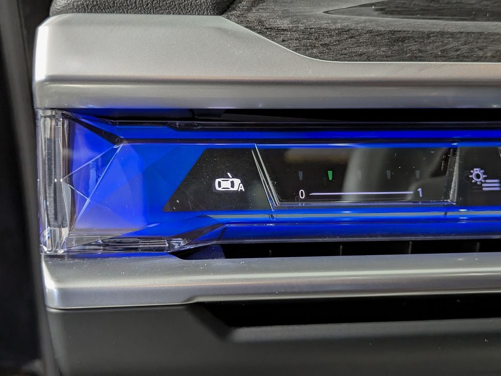 2023 BMW 7 Series 740i