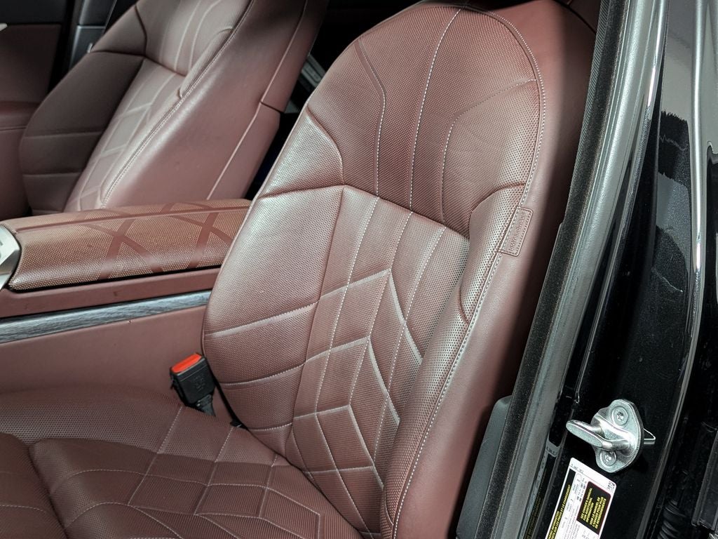 2023 BMW 7 Series 740i