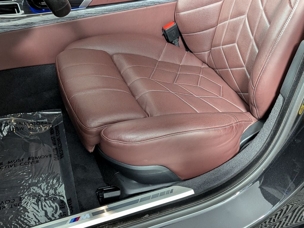 2023 BMW 7 Series 740i