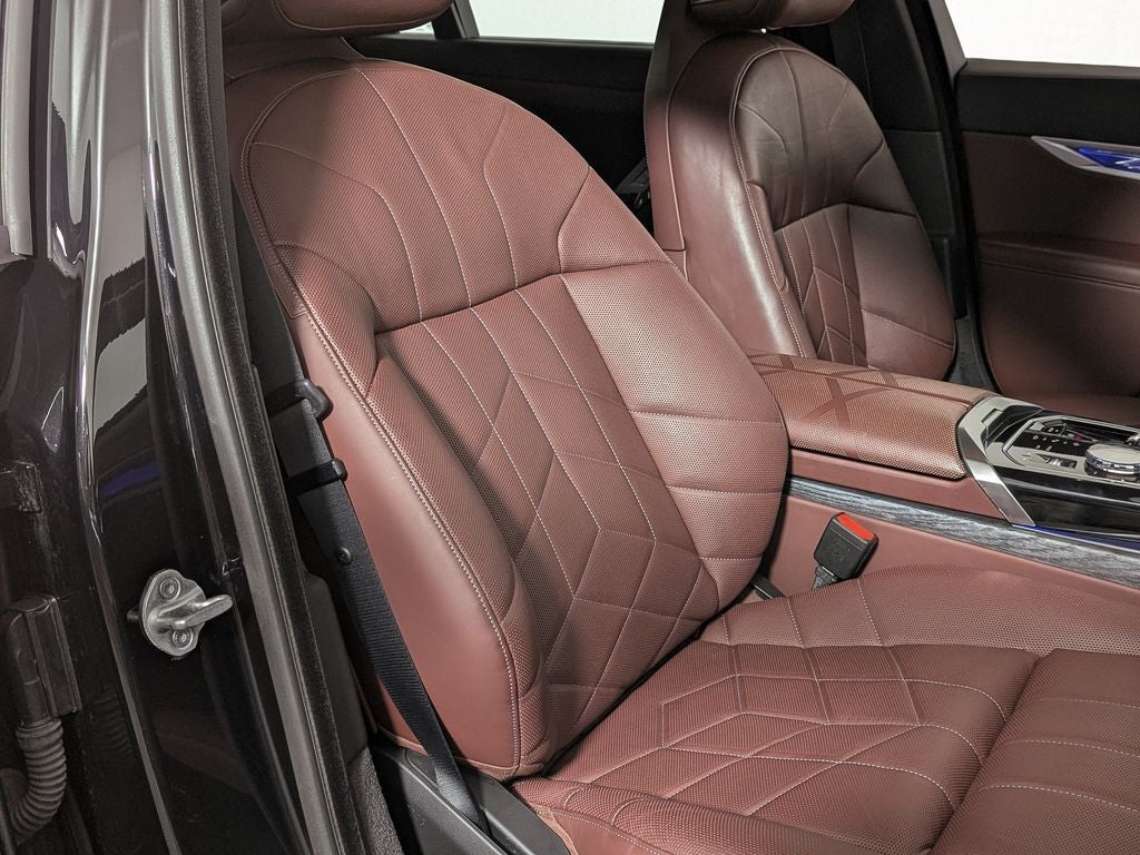 2023 BMW 7 Series 740i