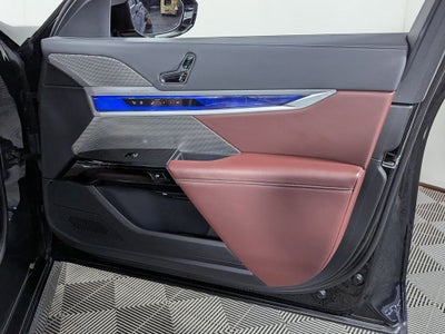 2023 BMW 7 Series 740i