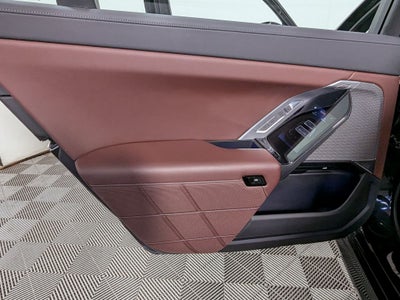 2023 BMW 7 Series 740i