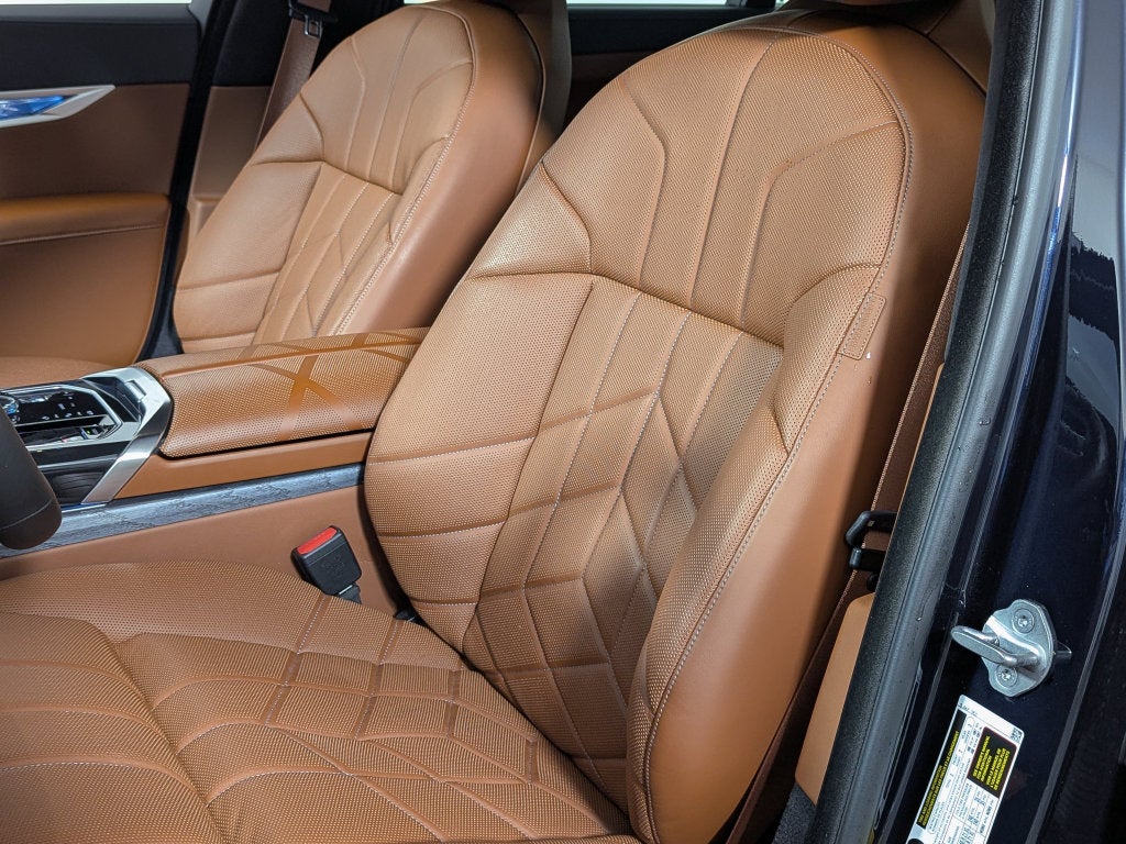 2023 BMW 740i 740i