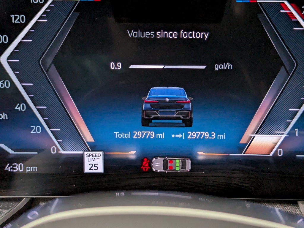 2023 BMW 740i 740i