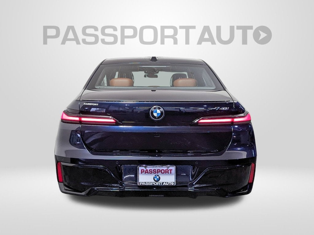 2023 BMW 740i 740i