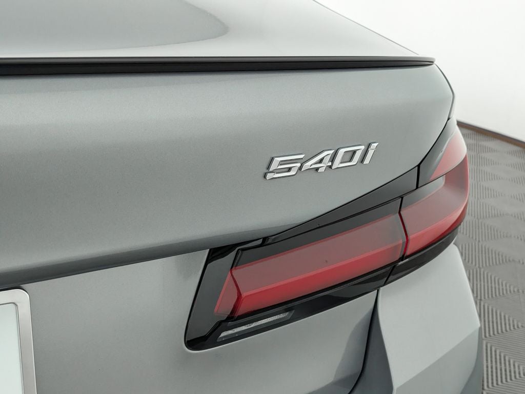 2023 BMW 540i 540i xDrive