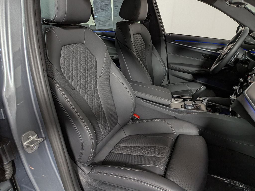 2023 BMW 540i 540i xDrive