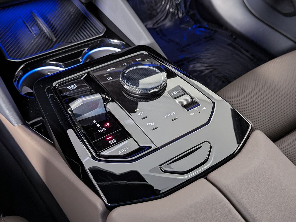 2025 BMW i5 xDrive40 xDrive40