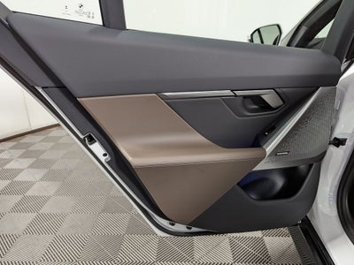 2025 BMW i5 xDrive40 xDrive40
