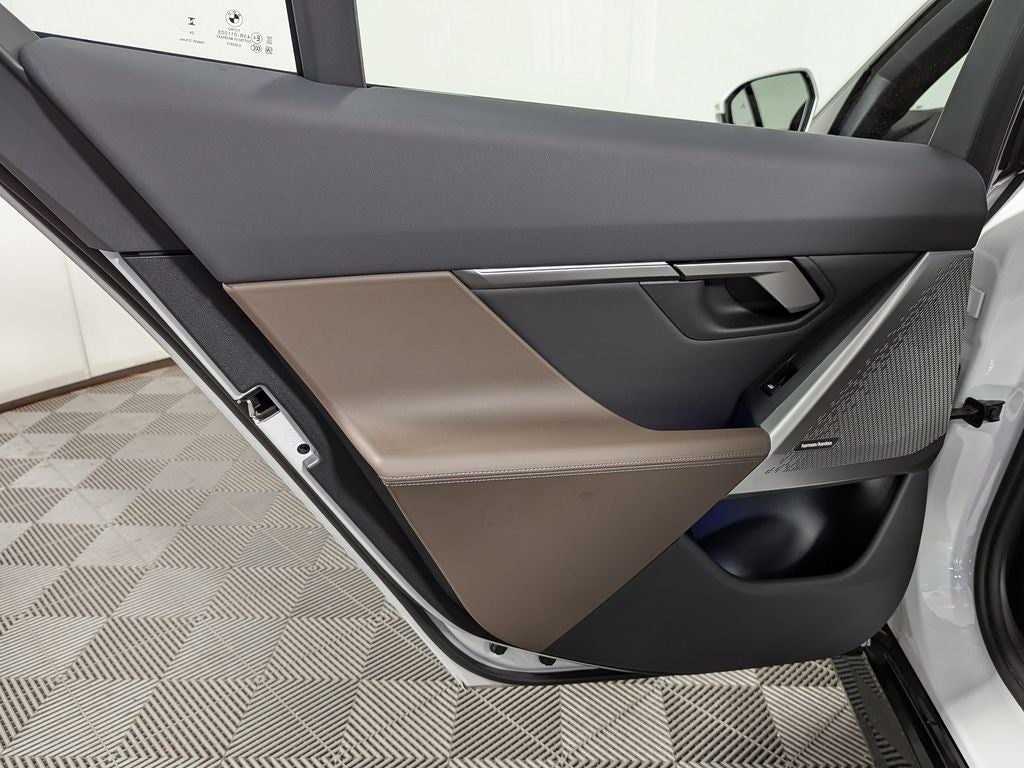 2025 BMW i5 xDrive40 xDrive40