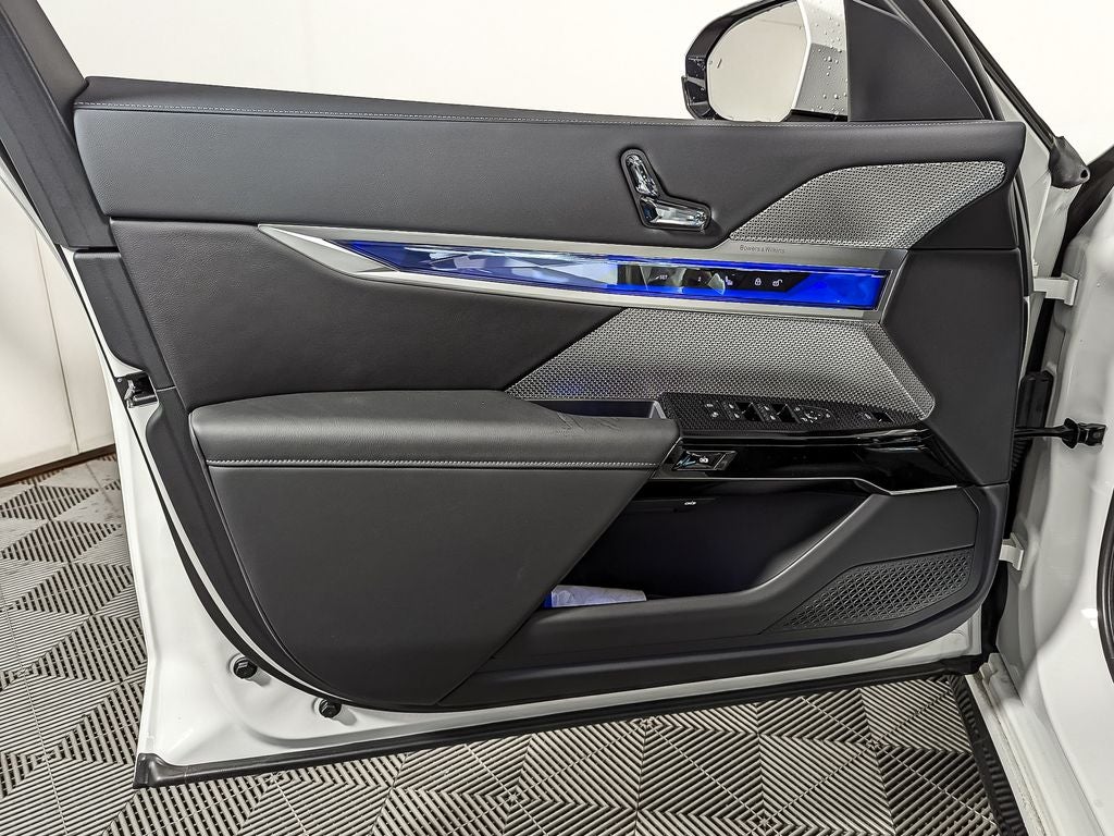 2025 BMW i7 eDrive50