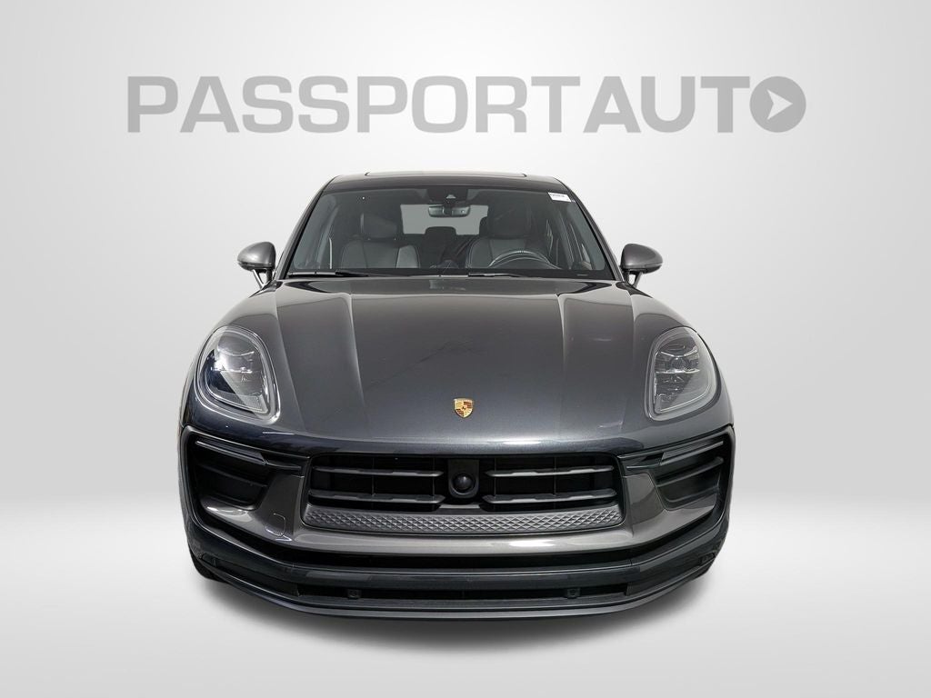 2025 Porsche Macan T