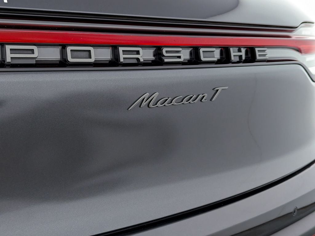2025 Porsche Macan T