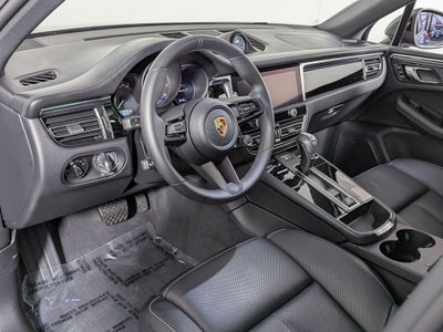 2025 Porsche Macan T