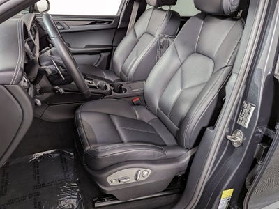 2025 Porsche Macan T