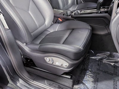 2025 Porsche Macan T