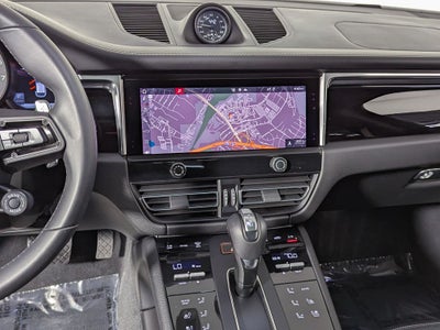 2025 Porsche Macan T