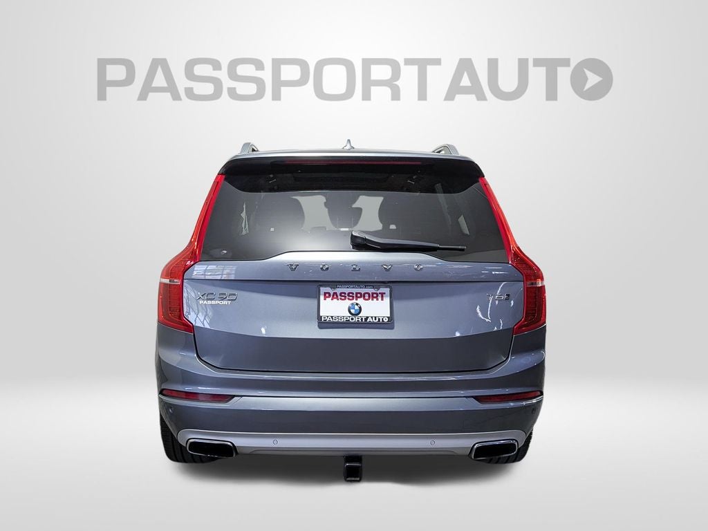 2016 Volvo XC90 T6 Momentum