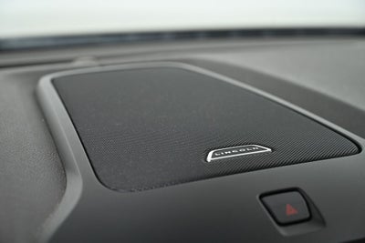 2017 Lincoln Continental Base