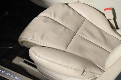 2017 Lincoln Continental Base