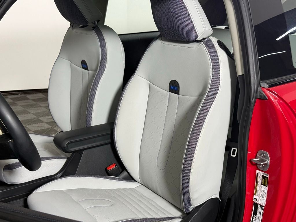 2025 MINI Cooper Signature Plus
