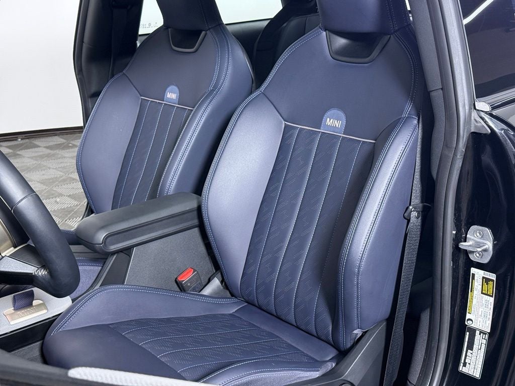 2025 MINI Cooper Signature Plus
