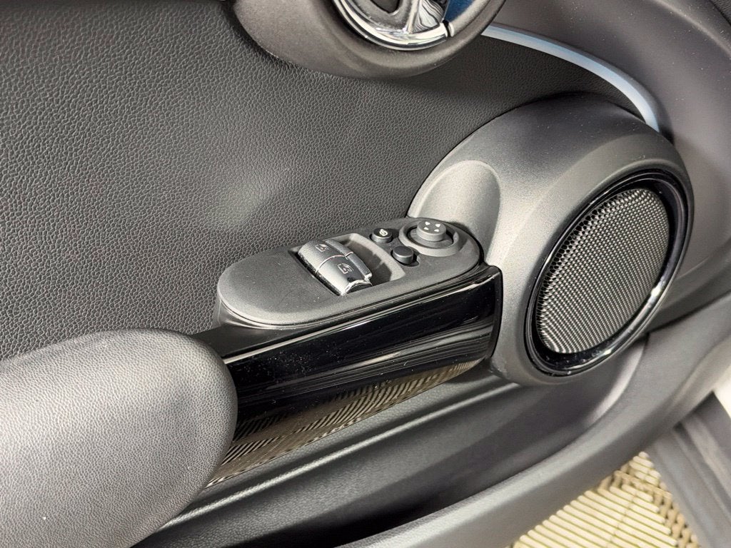 2024 MINI Cooper Base