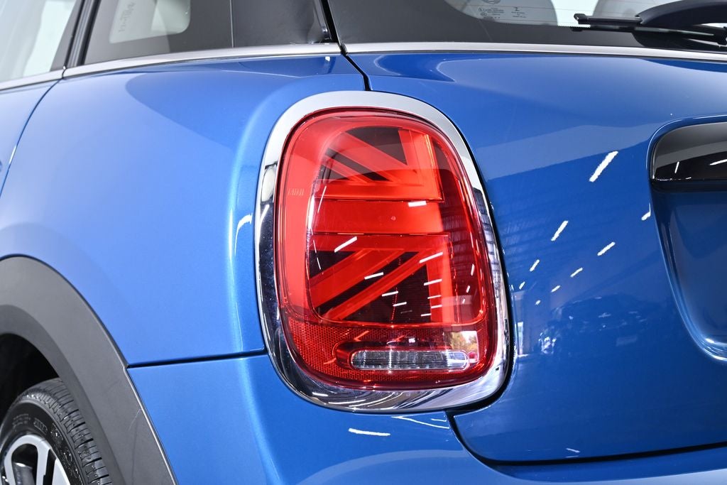 2023 MINI Cooper S Iconic