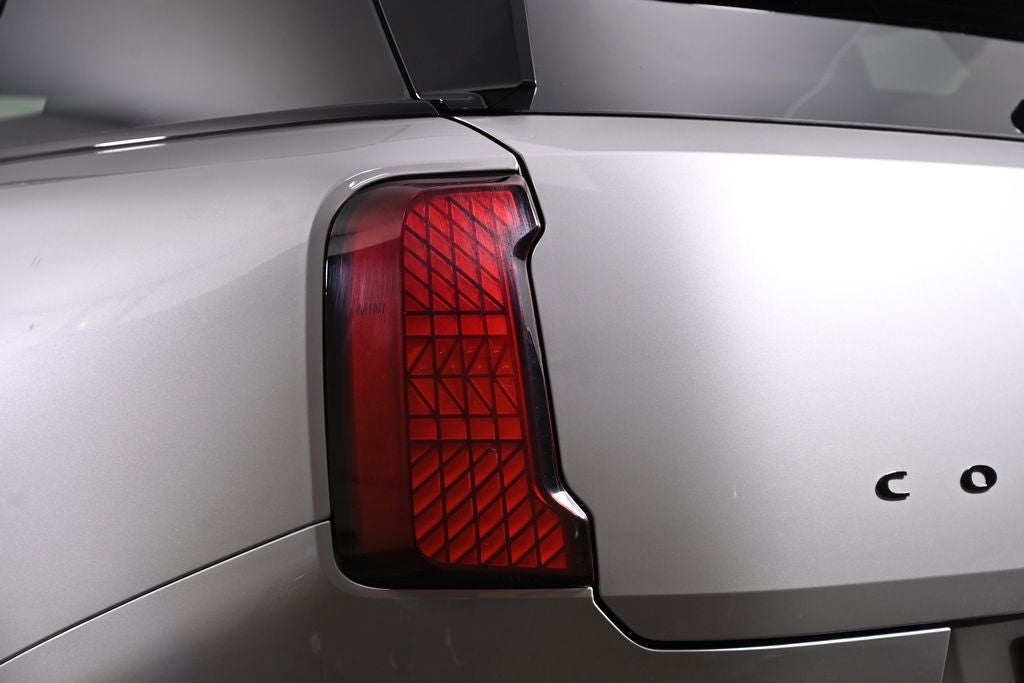 2025 MINI Countryman Base