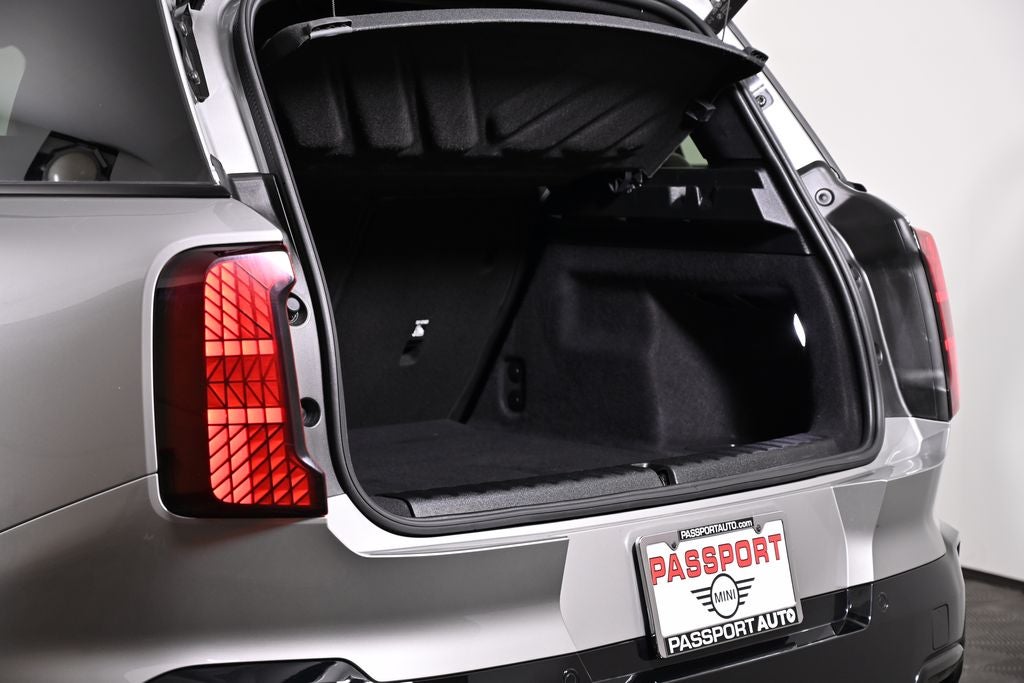 2025 MINI Countryman Base