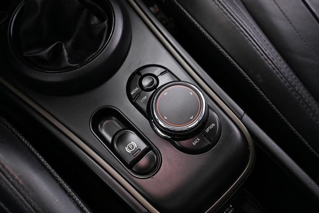 2019 MINI Countryman Base