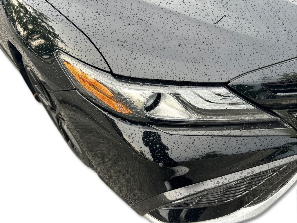 2021 Toyota Camry Hybrid XSE