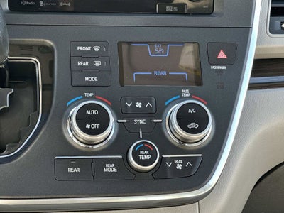 2016 Toyota Sienna XLE 7 Passenger